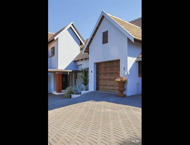 4 BEDROOM HOUSE FOR SALE IN OLYMPUS COUNTRY ESTATE